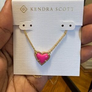 Kendra Scott Ari Pink Heart Necklace